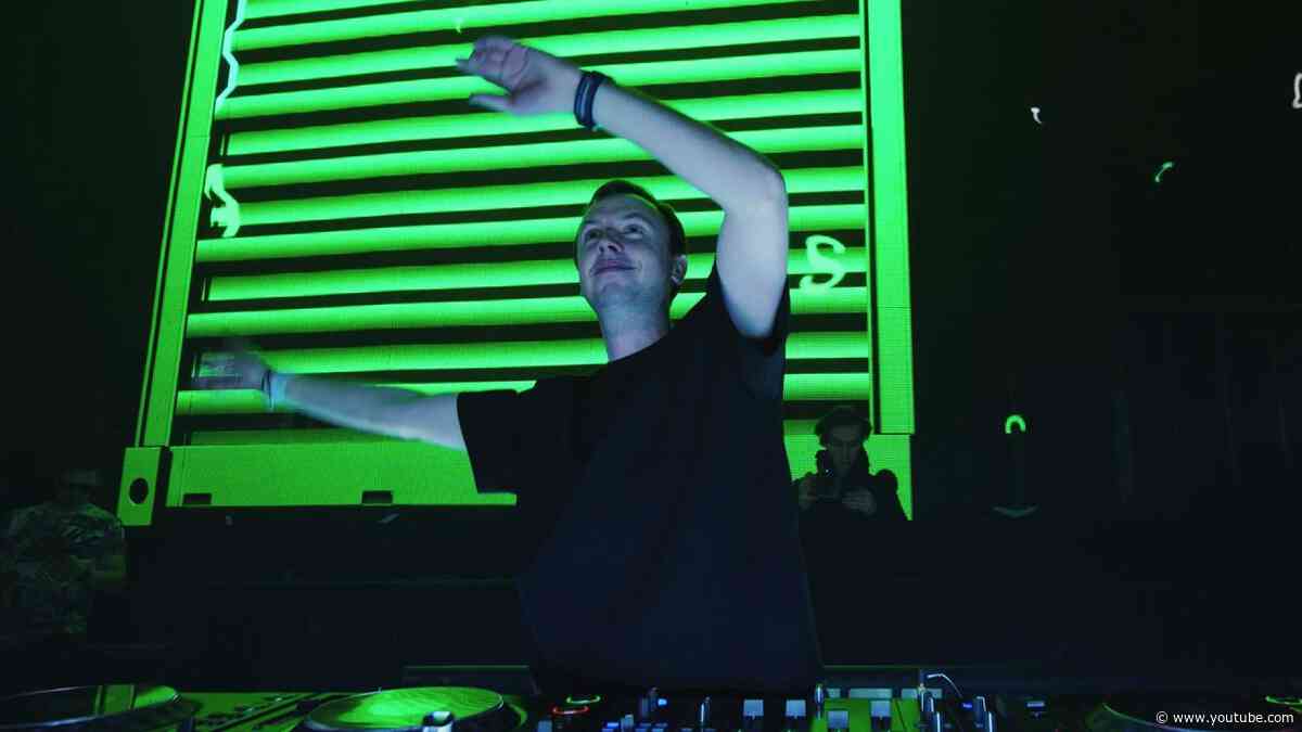 Armin van Buuren, Ferry Corsten, Rank1, Ruben de Ronde - Destination (Andrew Rayel & EXTASIA Remix)