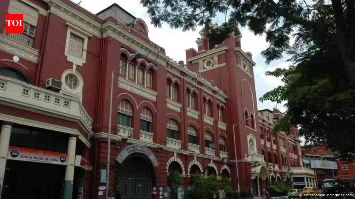 KMC delimitation takes centre stage, CBI makes fresh arrest, Park Street hawker action continues: What is trending in Kolkata today