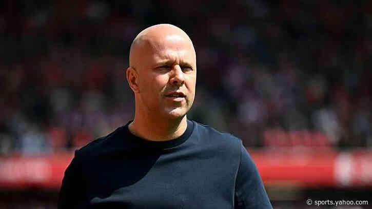 Slot to stay in club football after Netherlands talks