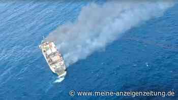 Mit 131 Passagieren an Bord: Fähre in Urlaubsparadies in Flammen
