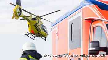 Auto nimmt Vorfahrt, Radfahrer stürzt: 79-Jähriger wird nach Unfall mit Hubschrauber in Klinik geflogen