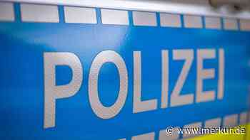 74-Jähriger übersieht Radfahrer und erfasst ihn mit VW
