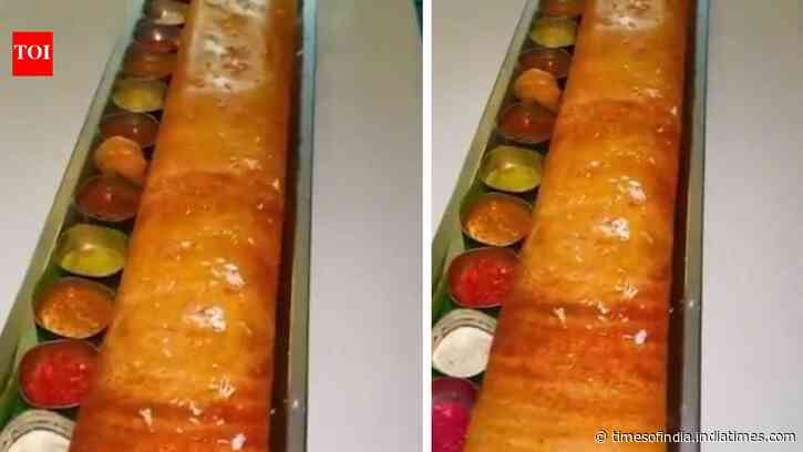 Bahubali Dosa Video: Anand Mahindra eyes giant Kerala treat; jokes about drone delivery