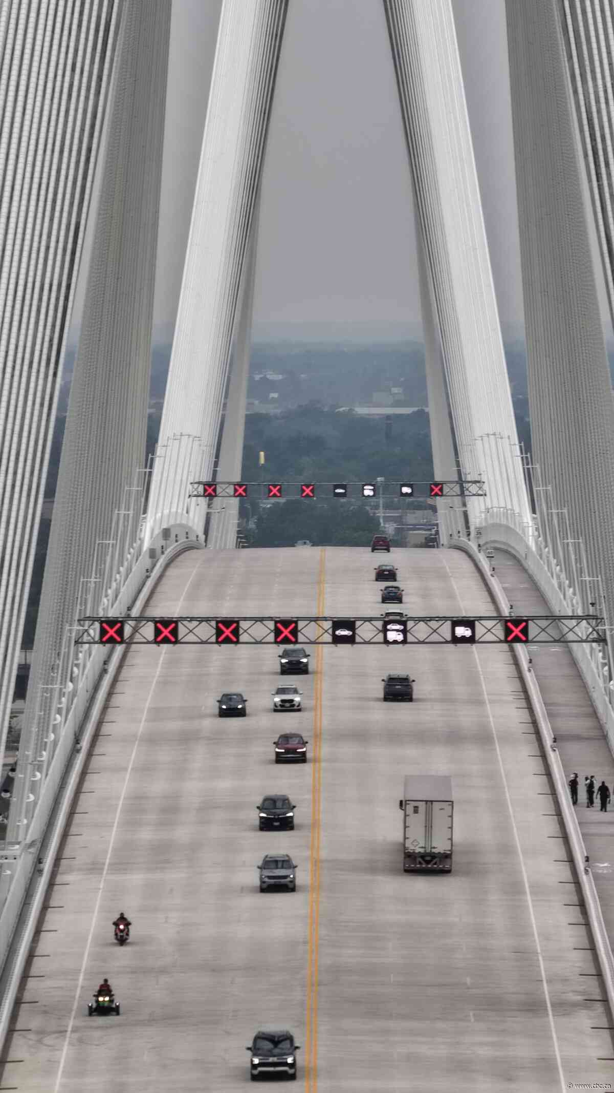 How safe is the air on the Gordie Howe bridge path?