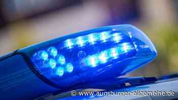 Autos prallen frontal zusammen: Vier Verletzte und hoher Schaden bei Unfall
