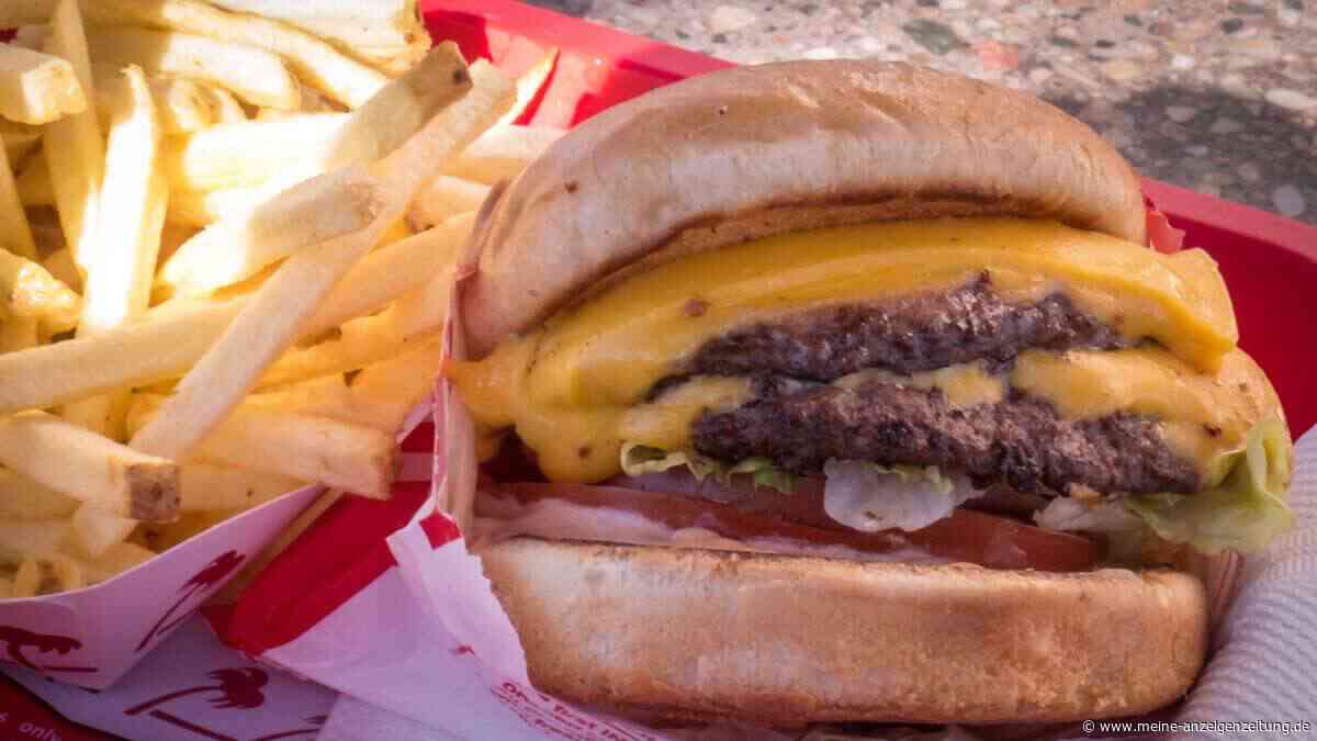 Smashburger wie im Restaurant: Starkoch Jamie Oliver zeigt, wie das in 10 Minuten zu Hause gelingt