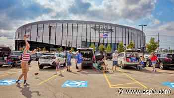 'This is beautifully done': See inside the new Highmark Stadium as Bills practice and fans take it in