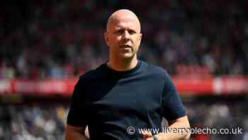 Arne Slot gifts Roberto Martinez chance to land huge job after cancelling talks