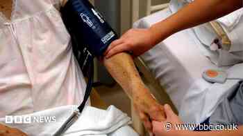 NHS bed closures 'could compromise patient safety'