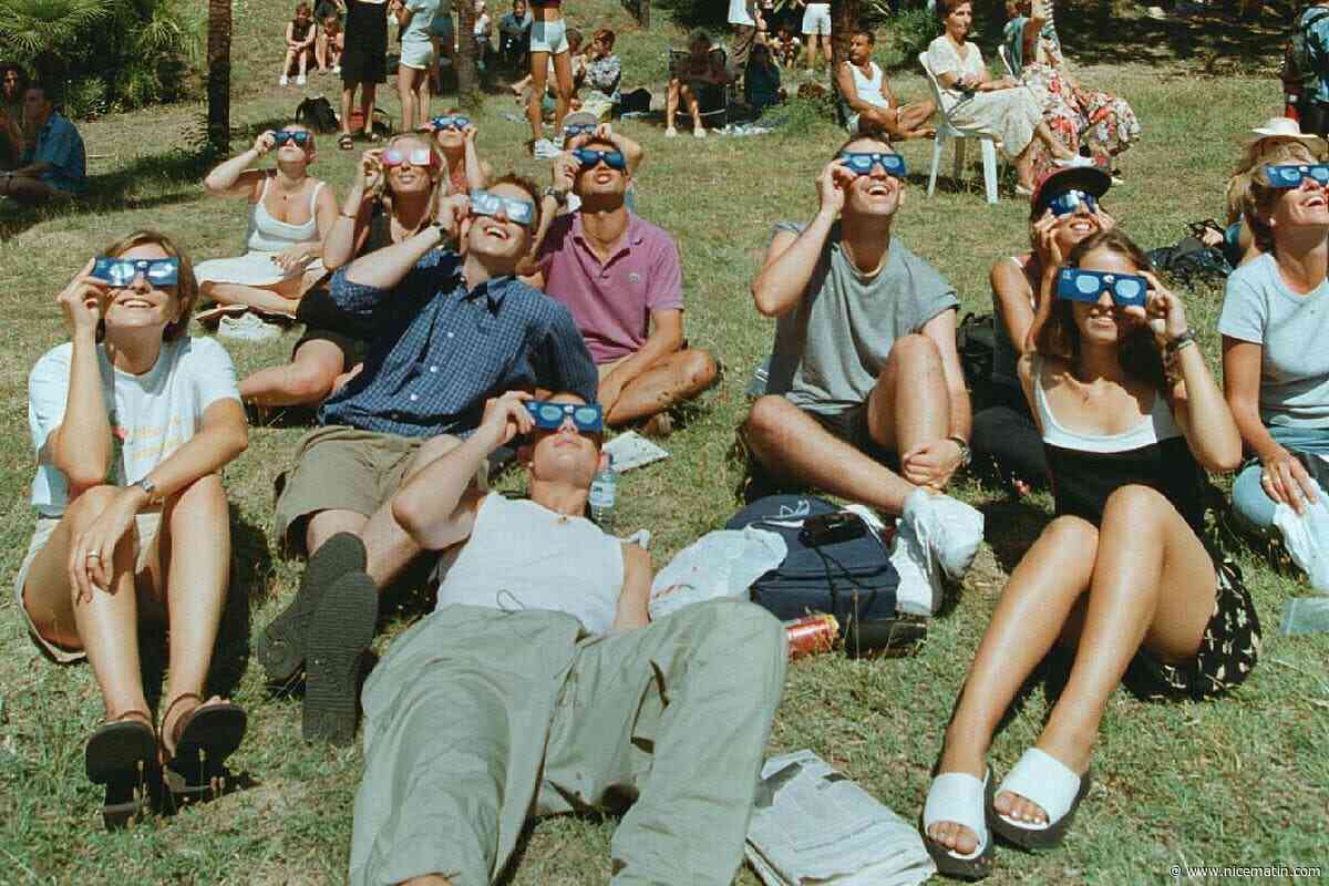 Émeute pour des lunettes gratuites à Nice, location à 1 franc sur les plages de Juan-les-Pins… : les folles anecdotes de l’éclipse de 1999 sorties de nos archives