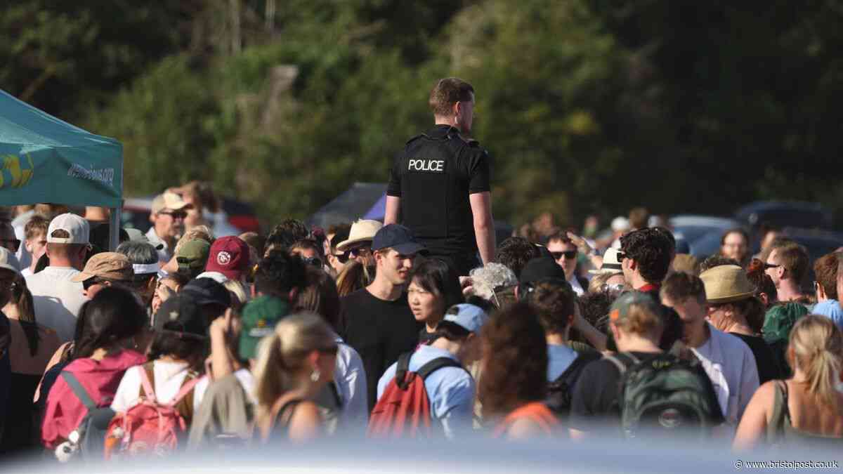 Solar eclipse chaos in Bristol as police called to Sea Walls