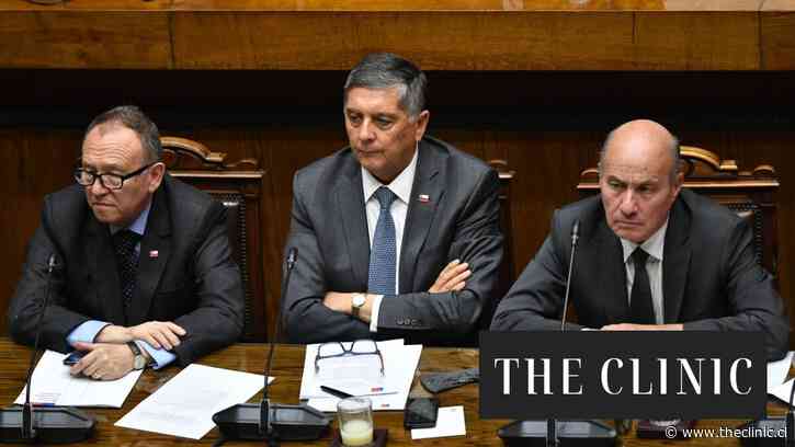 El nuevo flanco de descoordinación del comité político tras el requerimiento al TC por servicios básicos que el biministro Alvarado desconocía