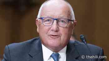 Thousands sign petition calling for expulsion of US ambassador to Canada