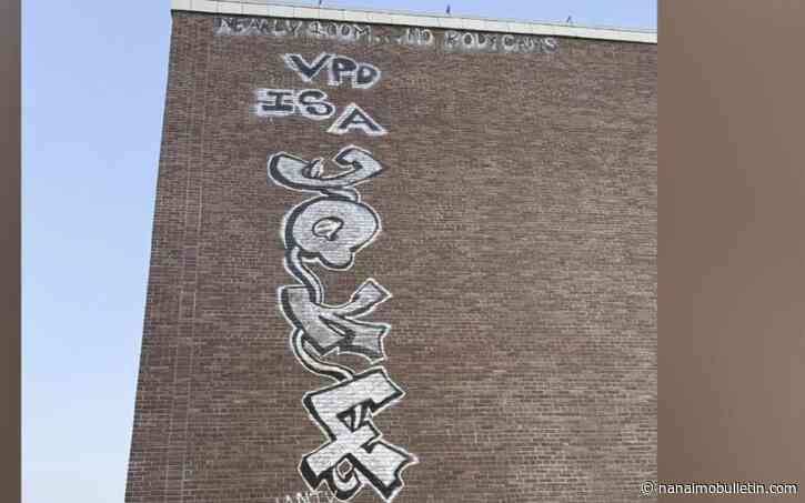 ‘Particularly disappointing’: Graffiti on Island theatre could cost up to $15K