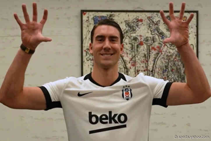 Ex-Juventus striker Vlahovic reunites with Italiano at Besiktas