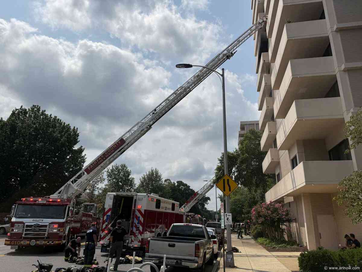 UPDATED: Firefighters battle blaze in condo tower near Ballston