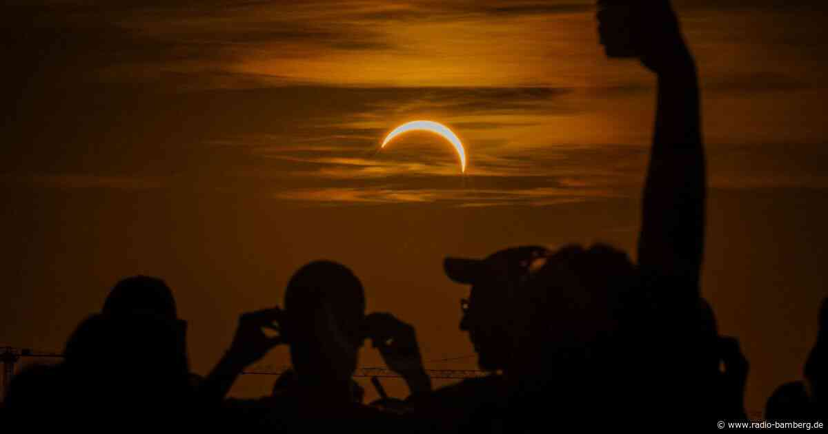 Sonnenfinsternis in Bayern – Gedränge um Sofi-Brillen