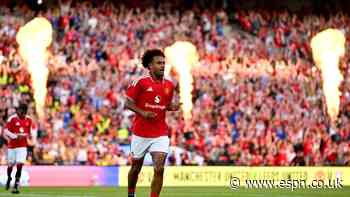 Man United vs. Leeds LIVE: Latest updates as Zirkzee, Aaaronson score in first half