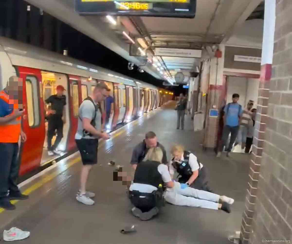 Police swoop on train at Harrow-on-the-Hill after ‘stabbing threat’