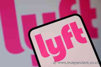 Nevada man sues Lyft after driver allegedly drags him 300 feet by wedding ring