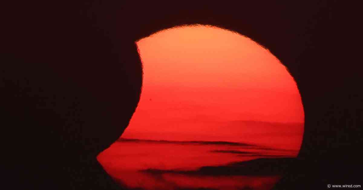 The Best Photos of the Big August Solar Eclipse
