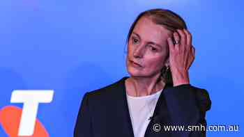 Telstra boss lands 11pc pay rise in year of 1200 job cuts