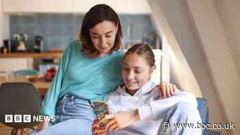 Students wait for A-level, T-level and BTec results