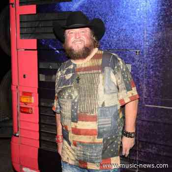Country star Colt Ford injured in tour bus crash