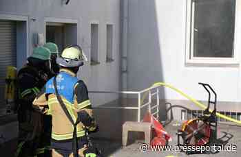 FW-E: Kellerbrand in Essen-Altendorf - aufwendige Entrauchungsmaßnahmen
