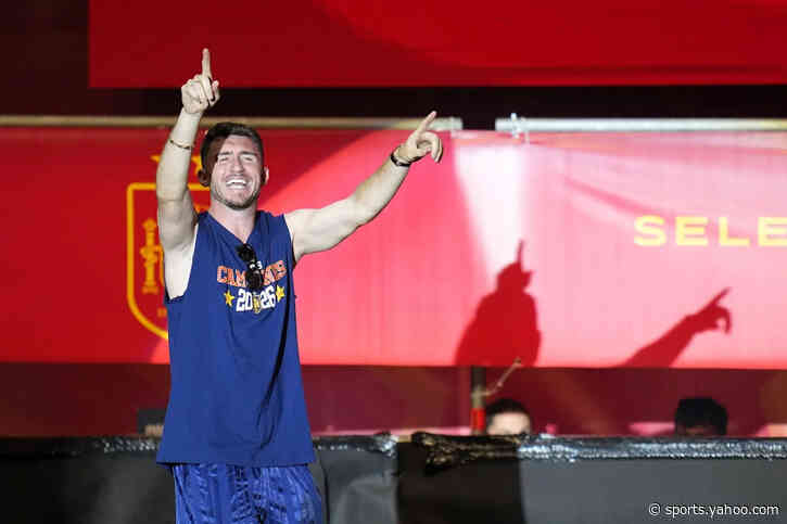 Real Madrid make surprise enquiry for Barcelona target as Mourinho pushes for another defender