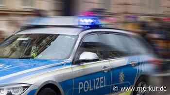 Zusammenstoß mit Auto: Radfahrer stirbt noch an der Unfallstelle