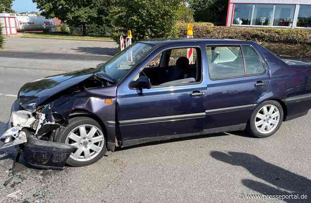 POL-HX: Schwere Verkehrsunfall zwischen Motorrad und Pkw - Rettungshubschrauber im Einsatz