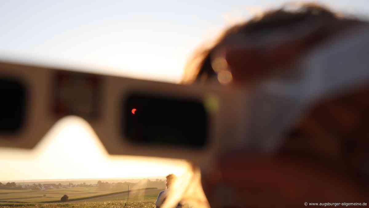 Ein Spekaktel, das man selten erlebt: So schön war die Sonnenfinsternis in der Region Augsburg