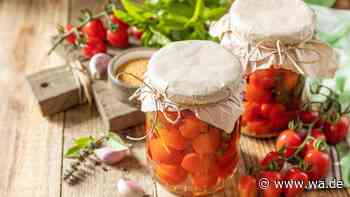 Tomaten aus dem Ofen ins Glas – das steckt hinter dem viralen Rezept