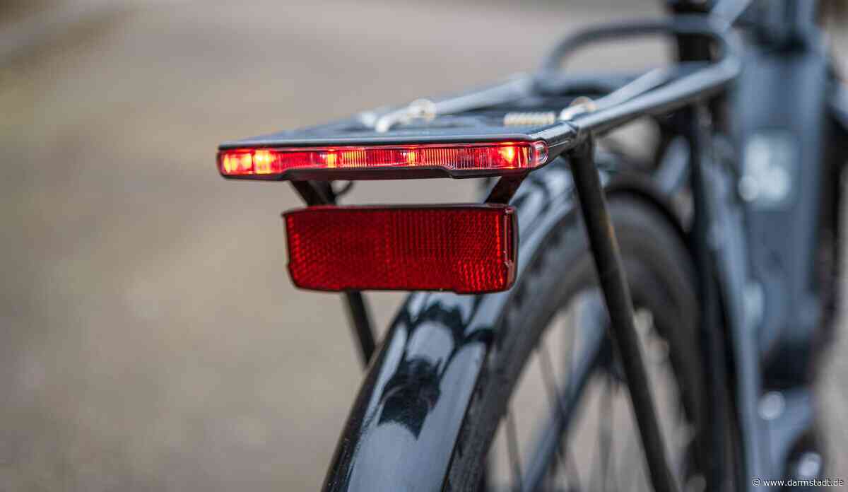 Stadtpolizei der Wissenschaftsstadt Darmstadt setzt auf Fahrradstreifen