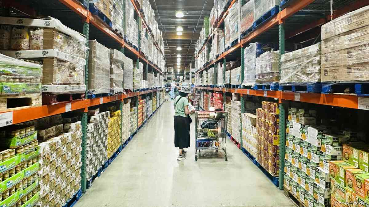 Wholesale prices were flat in July, below expectations for 0.2% increase
