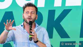 Grünen-Chef Banaszak fordert Geschlossenheit der Demokraten gegen die AfD