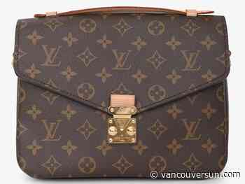 Tips to avoid buying a fake designer handbag online