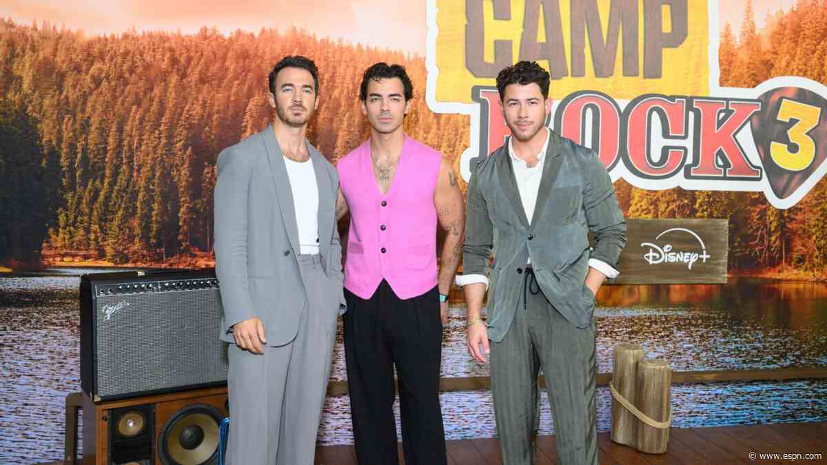 Jonas Brothers tapped to perform at 49ers-Rams in Australia