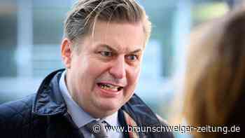 „Widerling“: AfD-Abgeordneter Krah reagiert auf Böhmermann-Posse und Haftbefehl