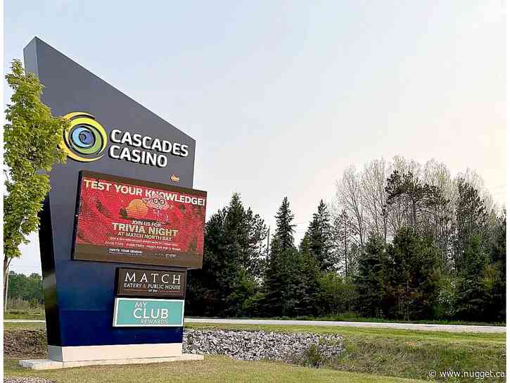 Man brandishing two weapons arrested after robbery at Cascades Casino