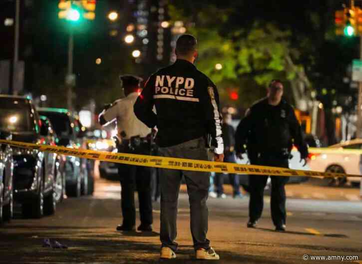 Unidentified man shot to death on Brooklyn street