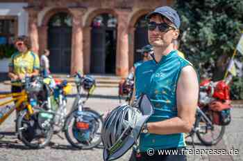 Christoph fährt gegen seine Depression an: Mut-Tour macht Station in Rochlitz