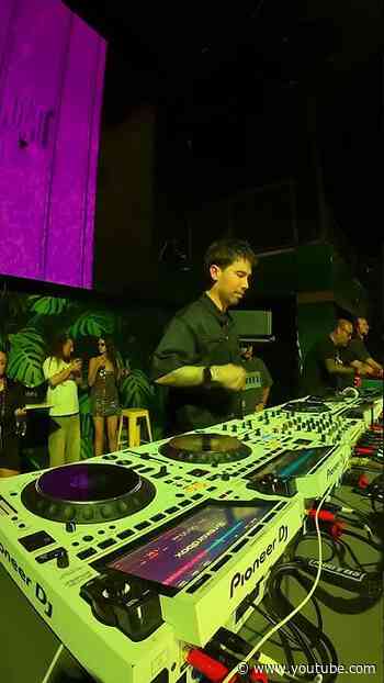 caught on cam: @modapit playing "Acid Funk" from our friend #MiraVale #outnow #mau5trap #shorts
