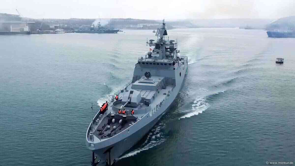 Noworossijsk: Neue Bilder zeigen, wie hart die Ukraine Putins Flotte getroffen hat