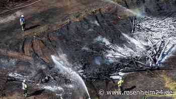 Waldbrand an der A8 auf Höhe des Hofoldinger Forstes – Brandfahnder vor Ort
