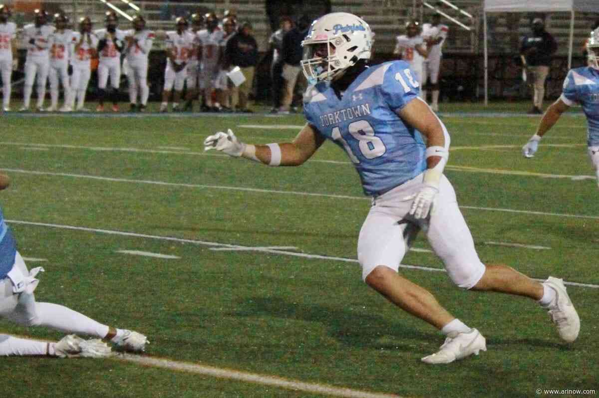 Yorktown varsity football team looking to defend district crown