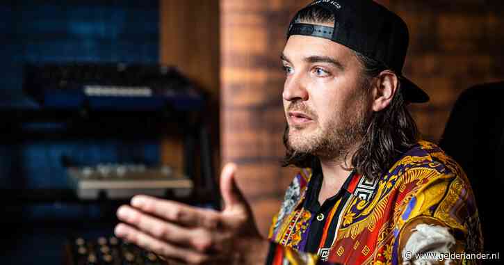 Deze dj maakt statement tegen ‘uithollende’ AI-bedrijven: ‘Dit is belangrijker dan mijn carrière’