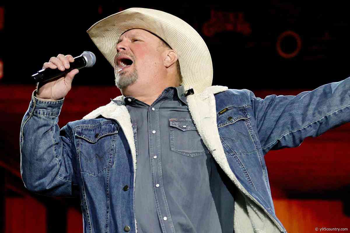 Did Garth Just Cure Blue Dot Fever?