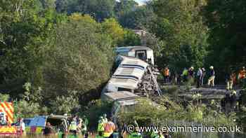 Lewes train derailment as crash near Brighton sees people trapped in carriages